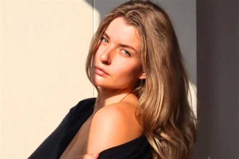 Mia Melano Wiki, Bio, Net Worth, Boyfriend, Height,。